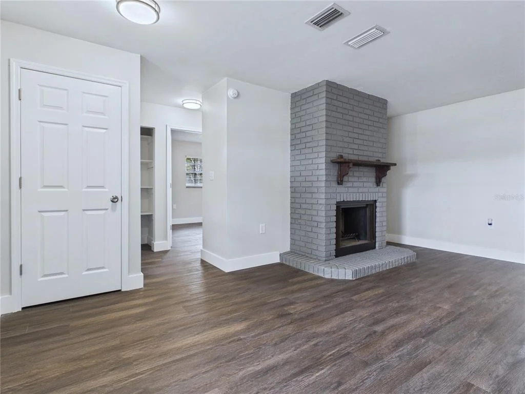 Photo of 457 WATER ROAD