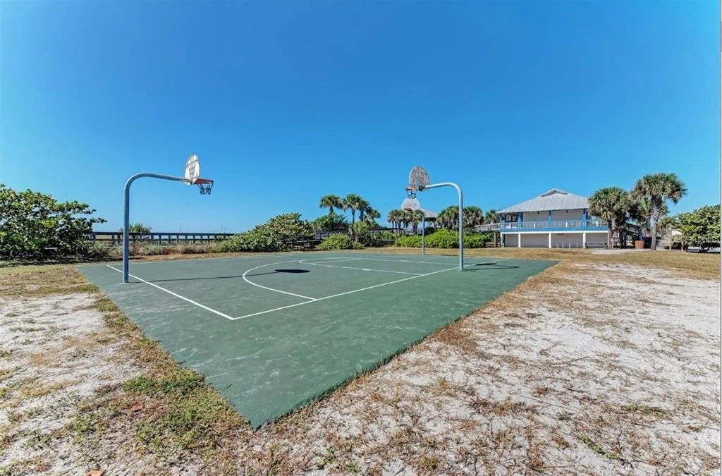 Photo of 8 ORIOLE LANE