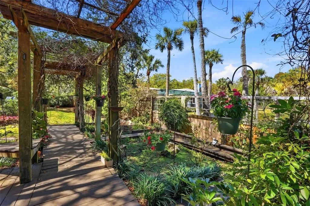 Photo of 10785 DANIELLE DRIVE
