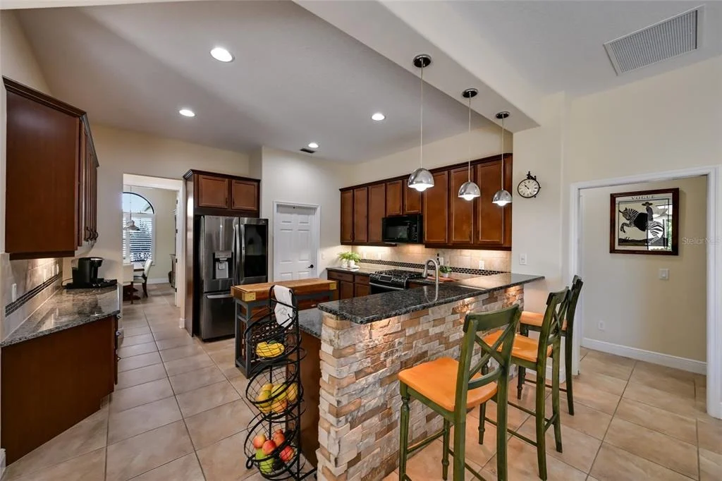 Photo of 525 MAST DRIVE