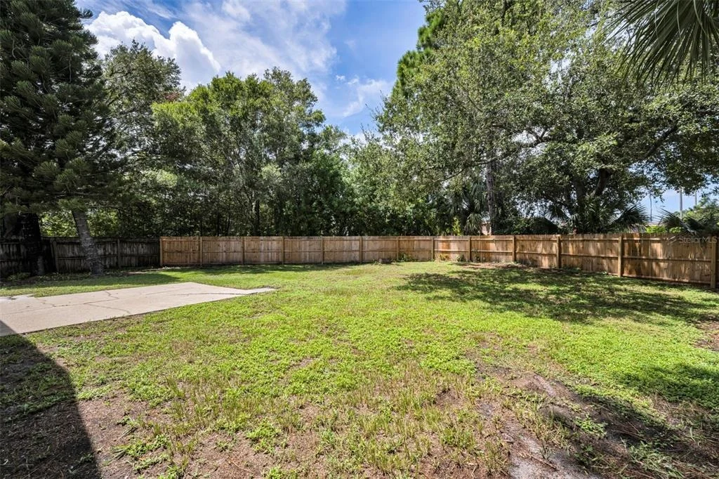 Photo of 1874 FEATHER TREE CIRCLE