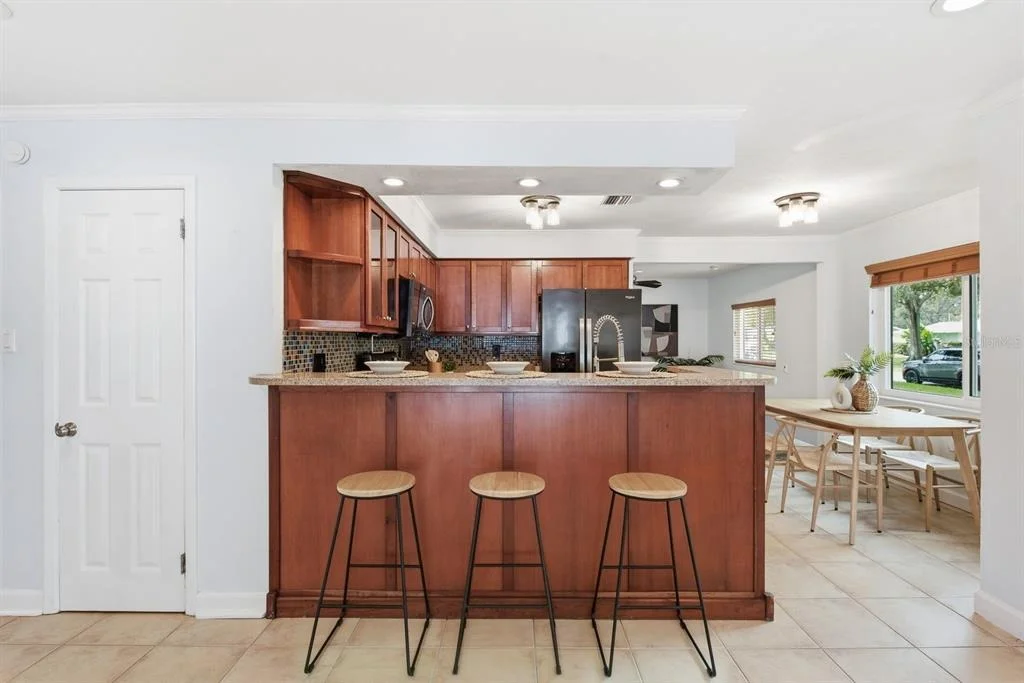 Photo of 961 LEXINGTON DRIVE
