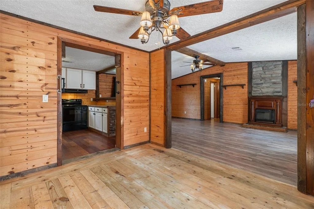 Photo of 3322 SUSAN DRIVE
