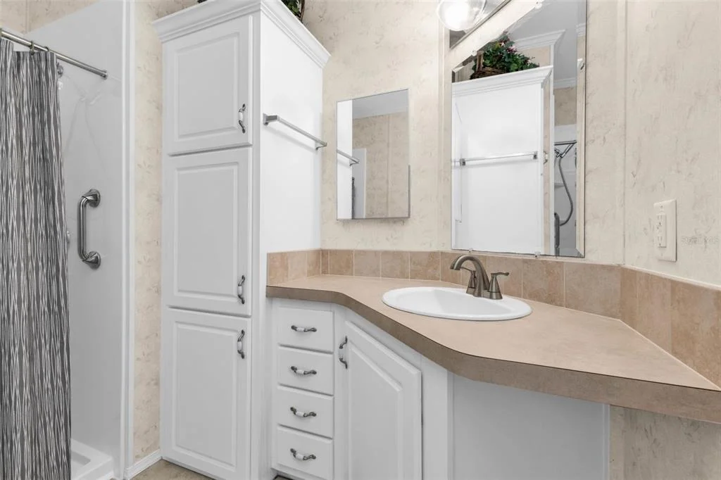 Photo of 634 LEISURE