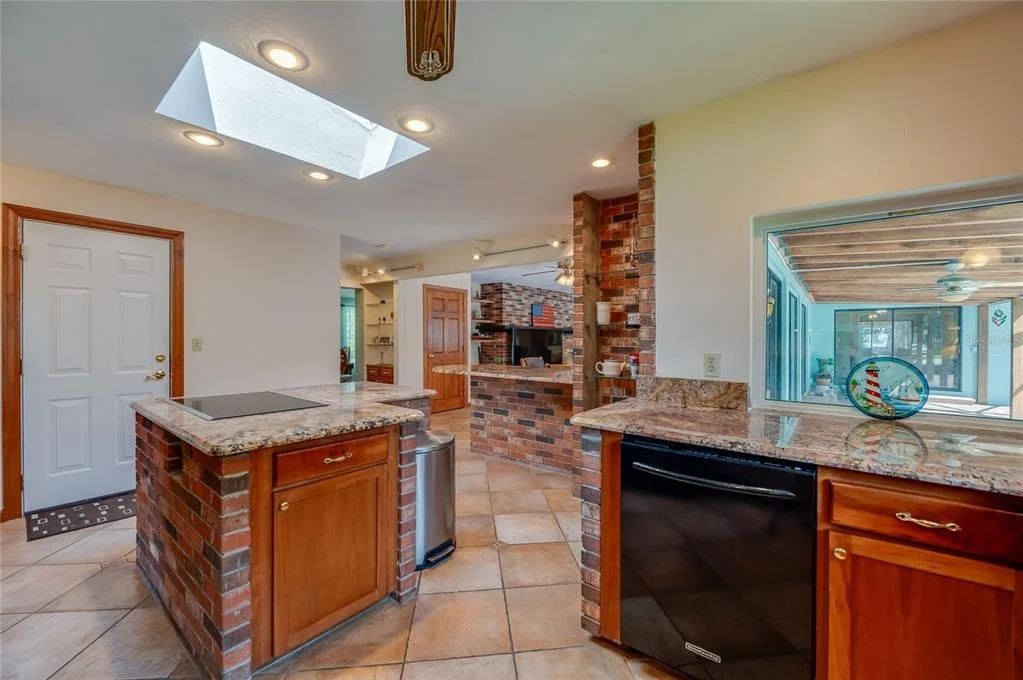 Photo of 697 JOHN ANDERSON DRIVE