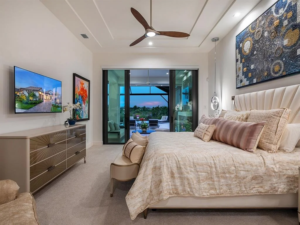 Photo of 1095 BLUE SHELL LOOP