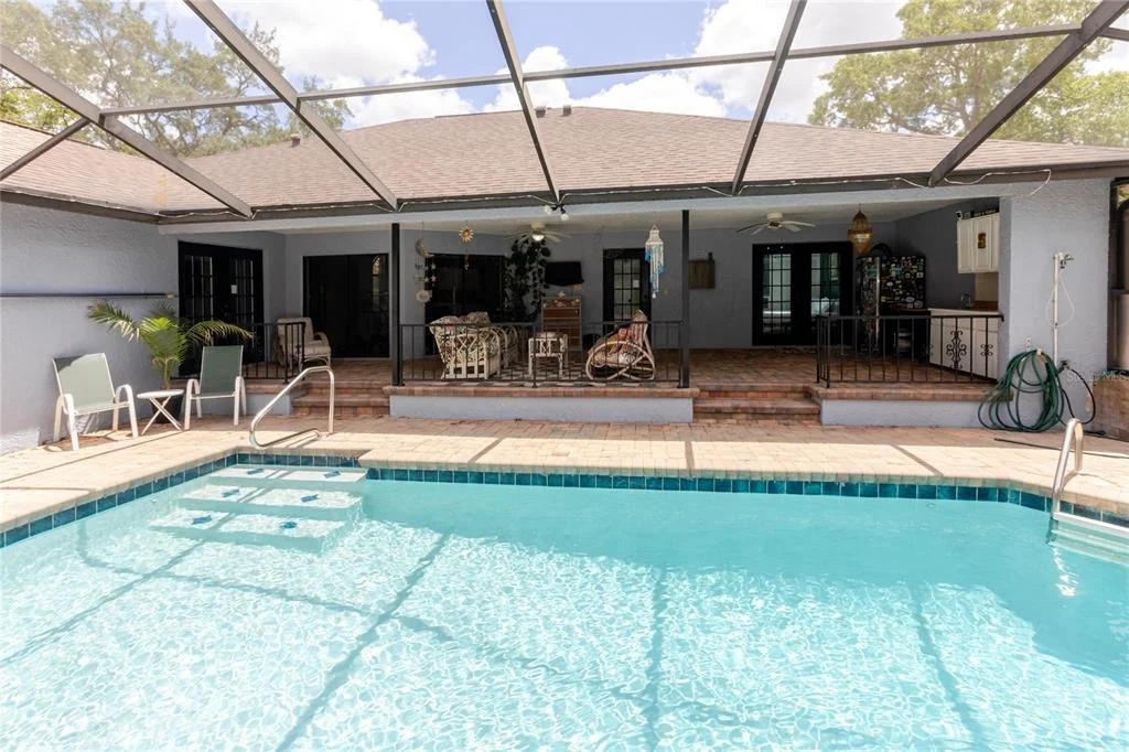 Photo of 14692 LINDEN DRIVE