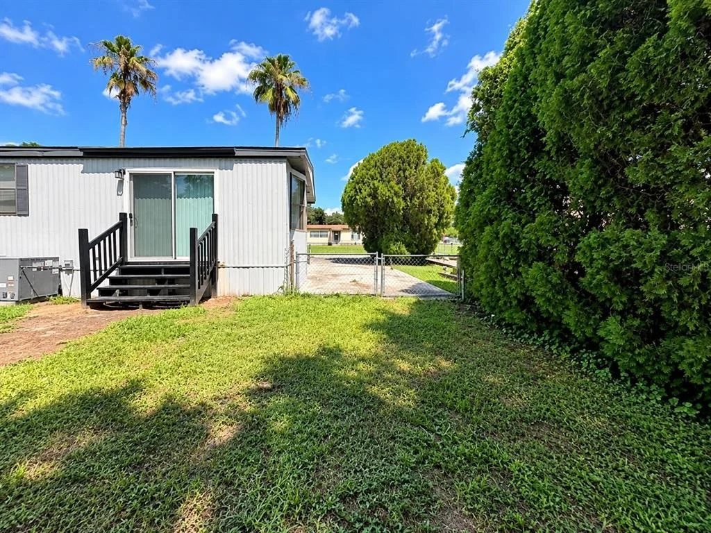 Photo of 4808 ROLLINGLEN LOOP W