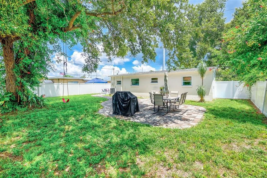 Photo of 10664 STARKEY ROAD