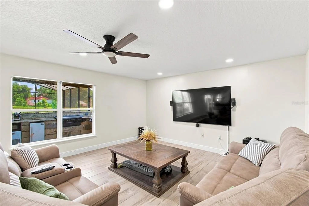 Photo of 6113 WATERFIELD WAY
