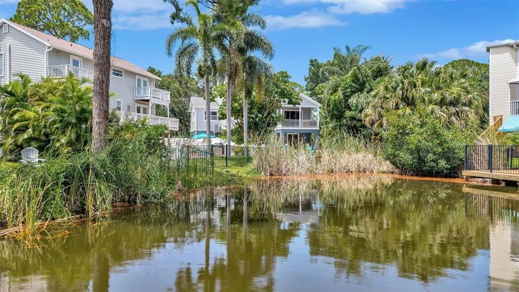 Photo of 760 SOUNDVIEW DRIVE