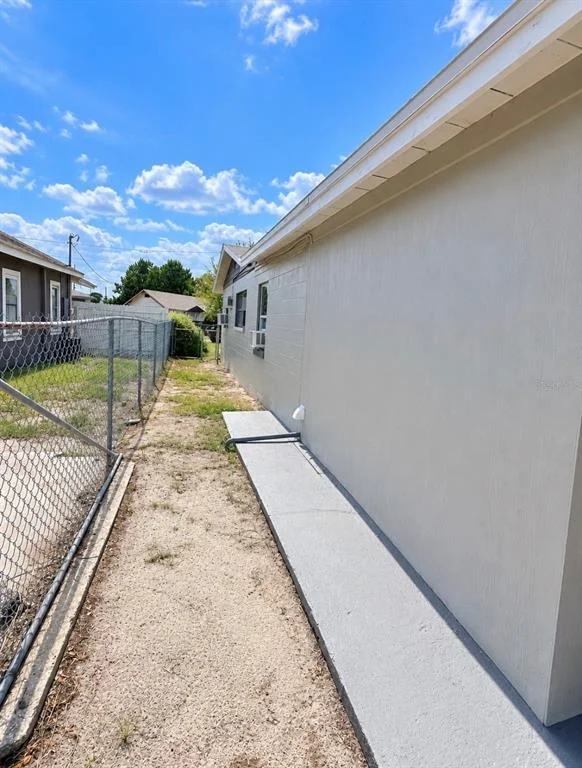 Photo of 640 N 8TH STREET