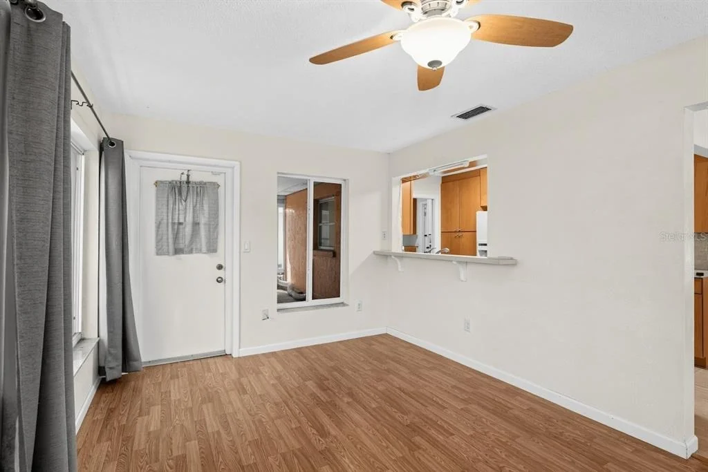 Photo of 520 CENTER ROAD