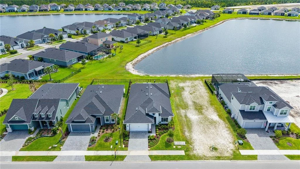 Photo of 268 MOSAIC BOULEVARD