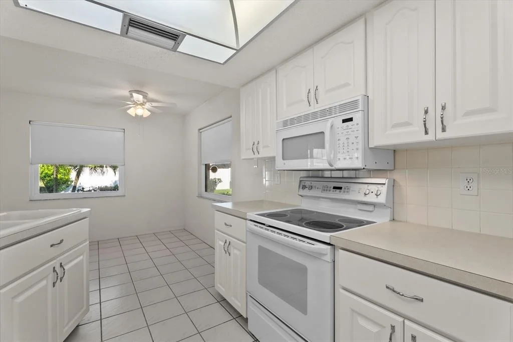 Photo of 1233 PINEBROOK WAY