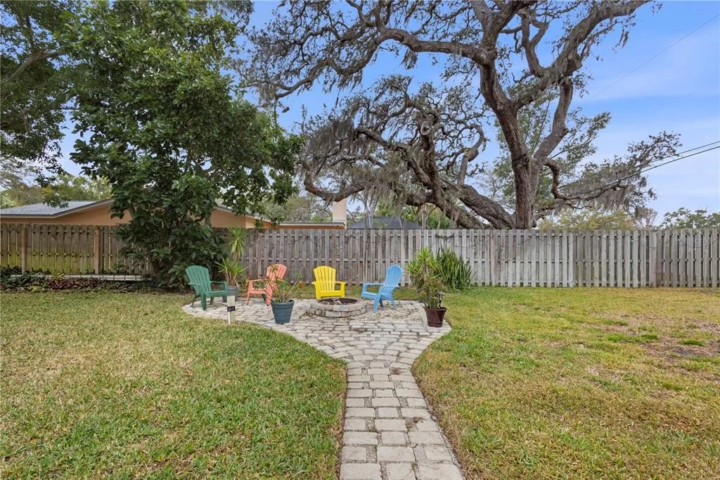 Photo of 1437 GLENVIEW ROAD