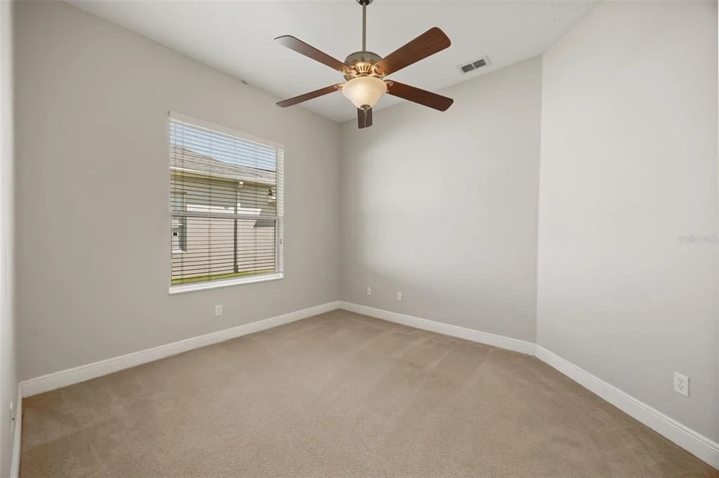 Photo of 6190 HEDGESPARROWS LANE