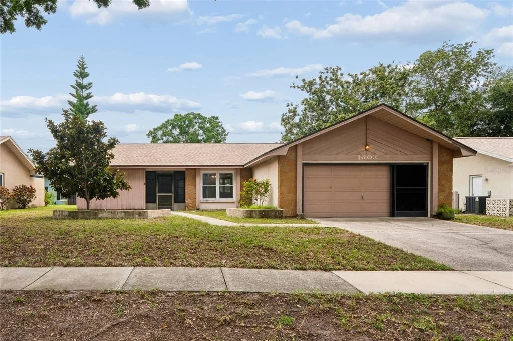 Photo of 1603 GLENGARRY DRIVE