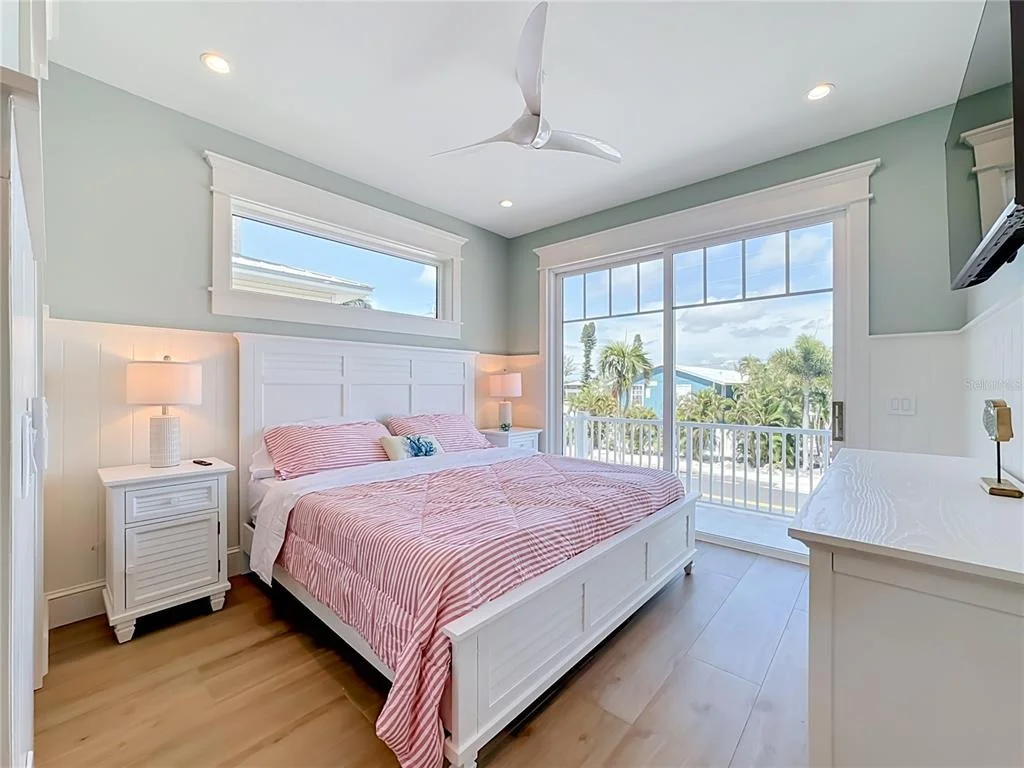 Photo of 2918 GULF DRIVE
