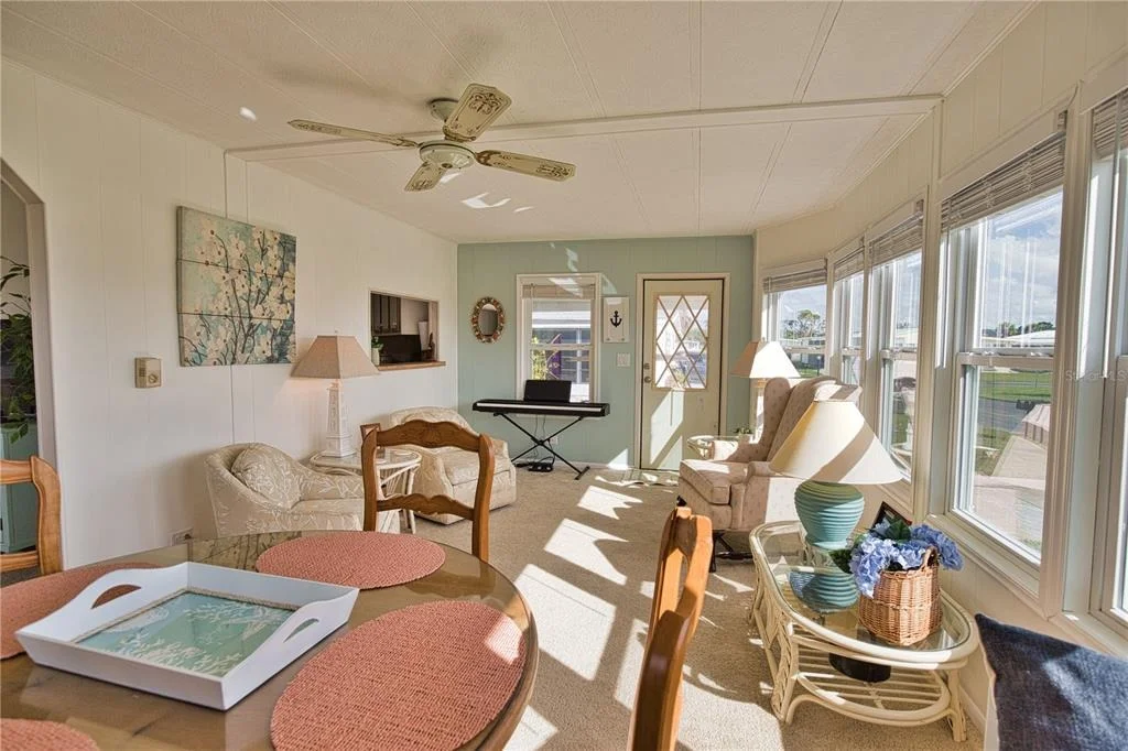 Photo of 702 BLANCA