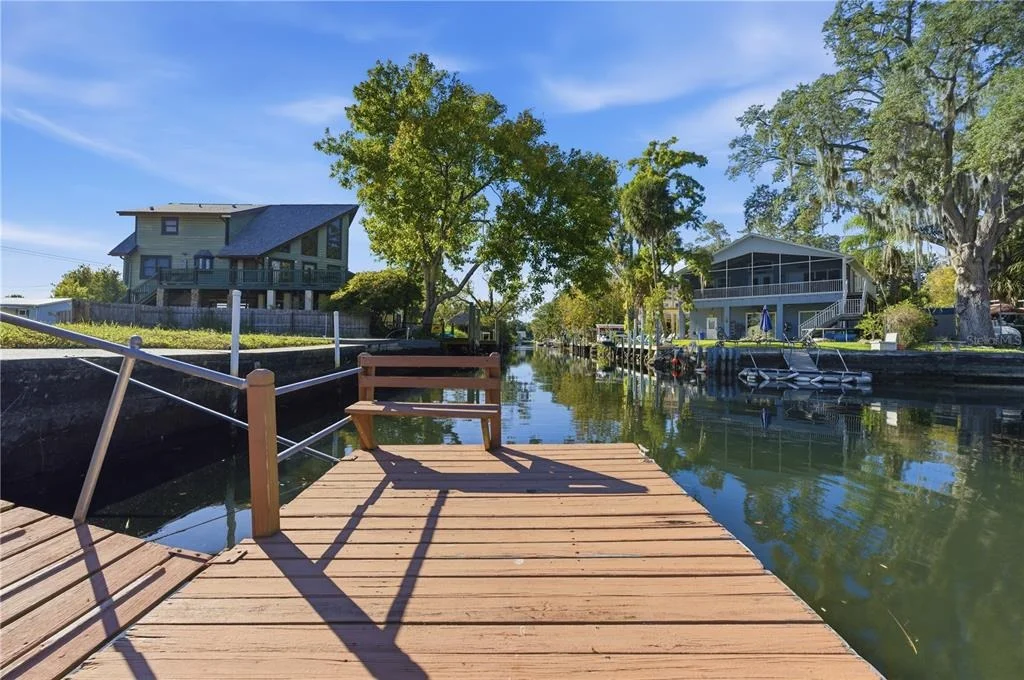 Photo of 00 CIRCLE DRIVE