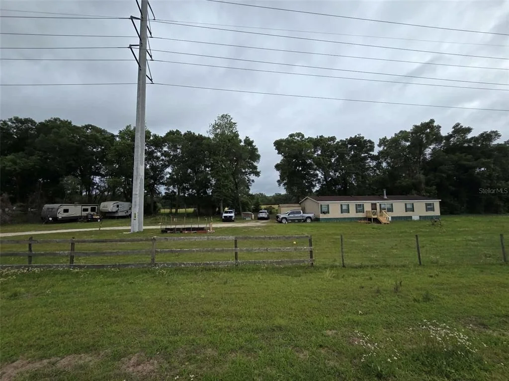 Photo of 25250 RICHBARN ROAD