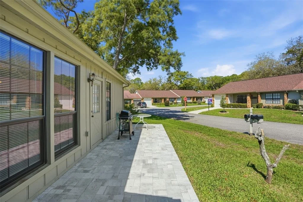Photo of 6575 BRAMBLELEAF DRIVE