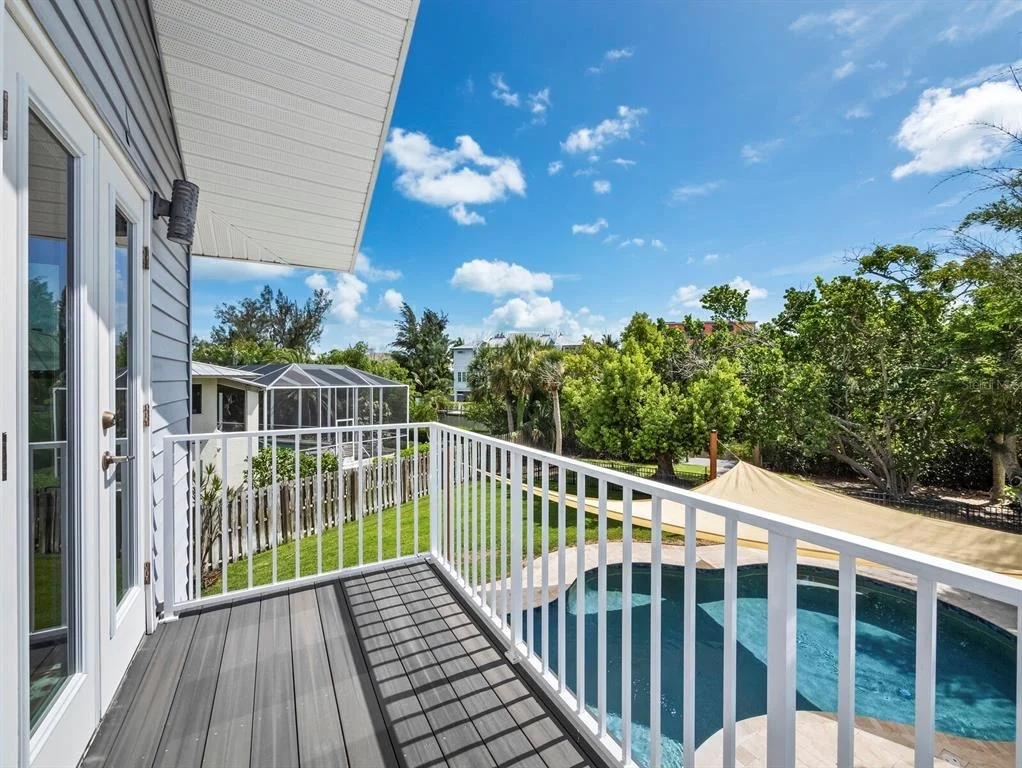 Photo of 430 ISLAND CIRCLE
