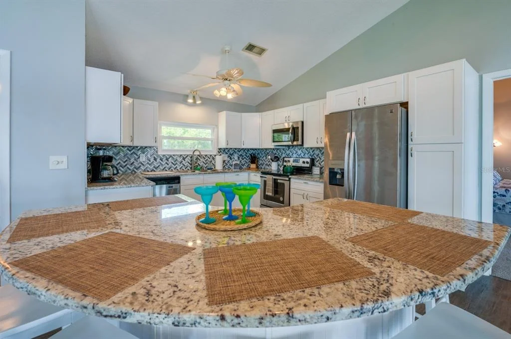 Photo of 1633 RIVERSIDE DRIVE