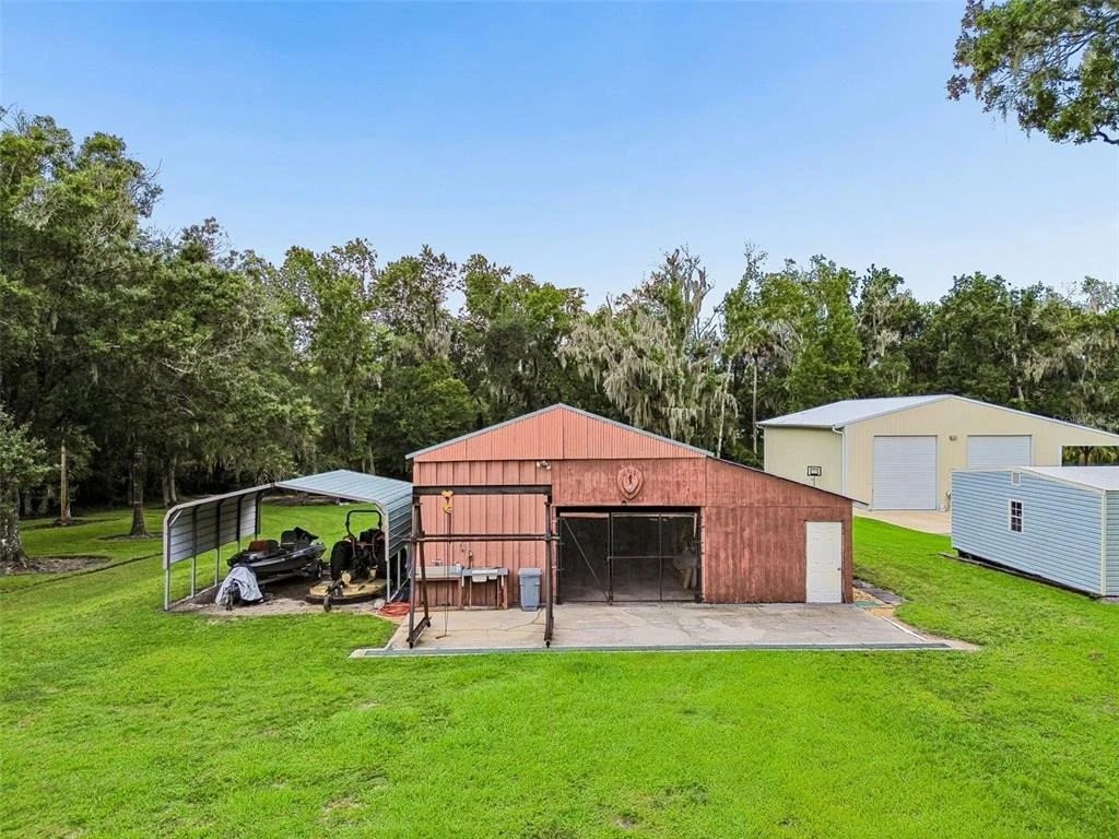 Photo of 6325 OAKVIEW LANE