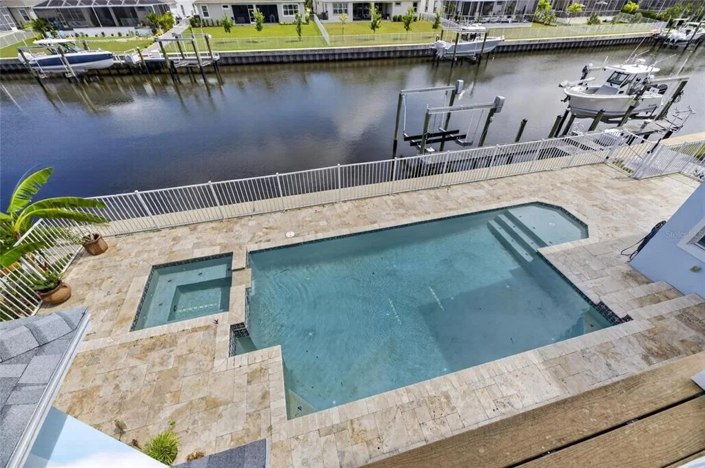 Photo of 715 ISLEBAY DRIVE
