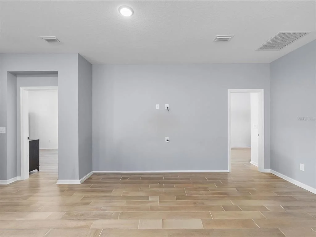 Photo of 5219 CAPPLEMAN LOOP