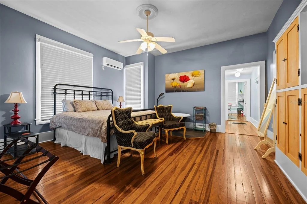 Photo of 205 SE 7TH STREET