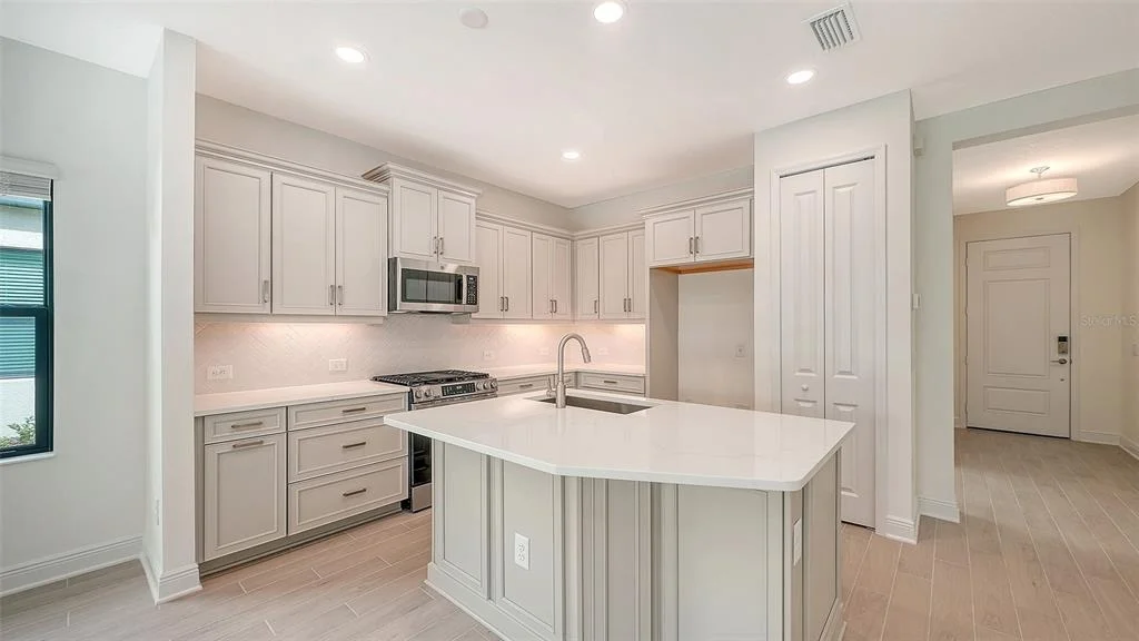 Photo of 280 ALTAMURA CIRCLE