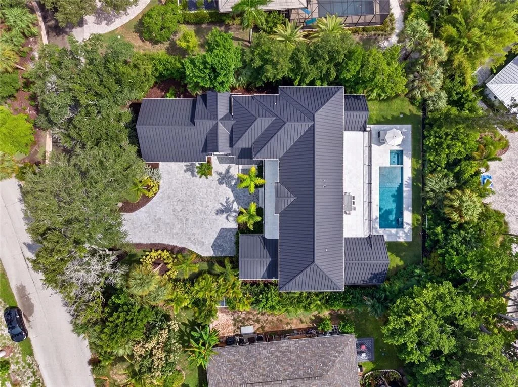 Photo of 656 TROPICAL CIRCLE