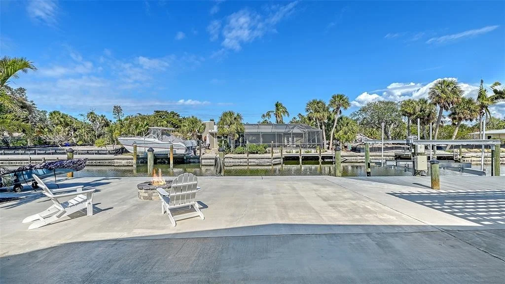 Photo of 619 BUTTONWOOD DRIVE