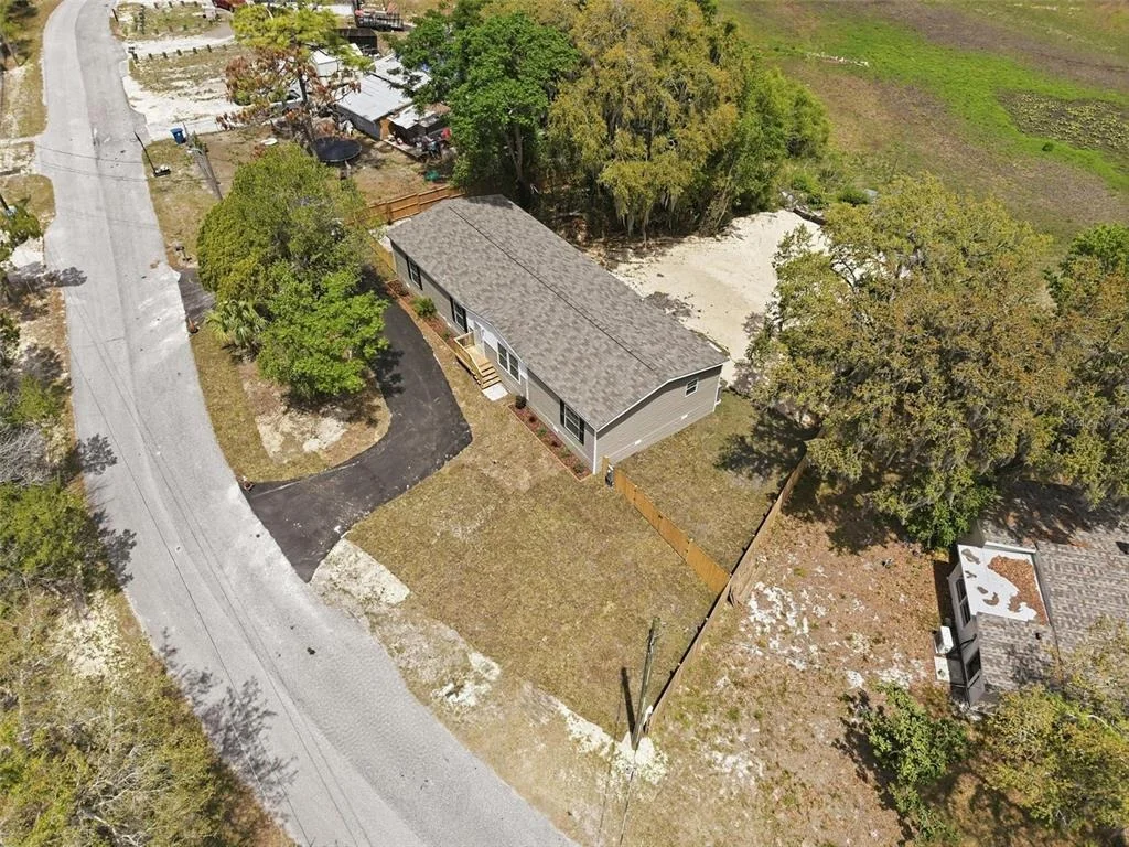 Photo of 9533 ROUND LAKE DRIVE
