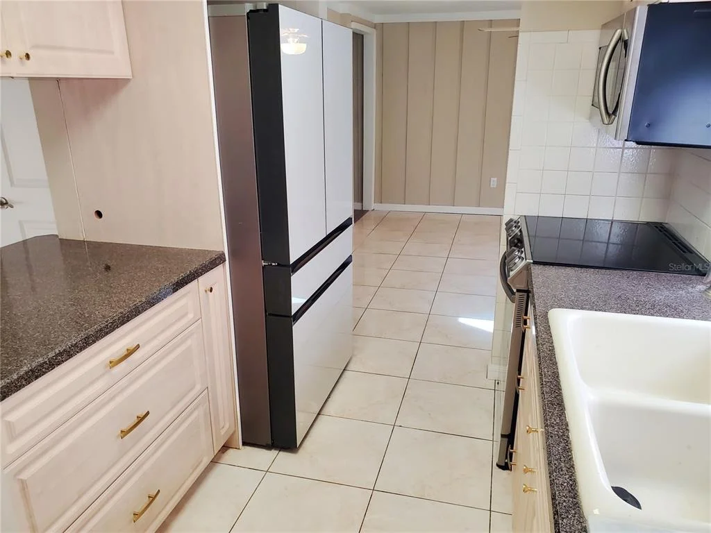 Photo of 7500 ROCKY POINT DRIVE