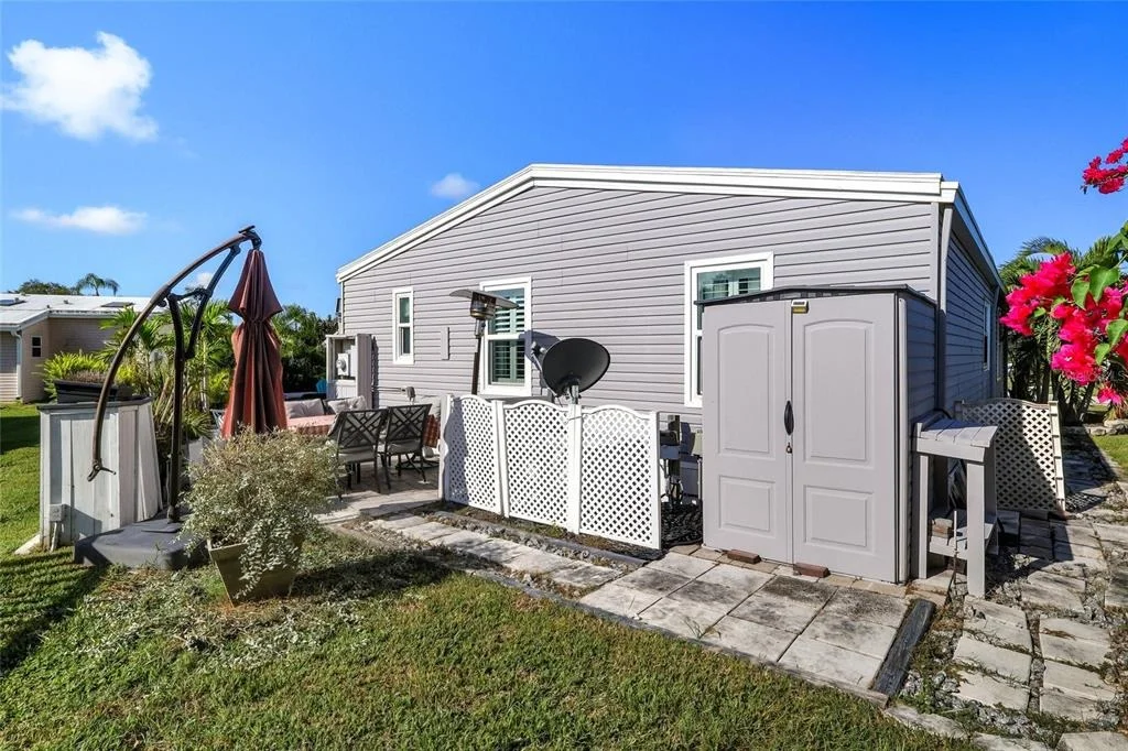 Photo of 116 DOLPHIN DRIVE S