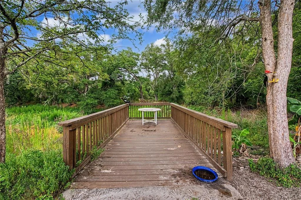 Photo of 2216 PINECREST DRIVE