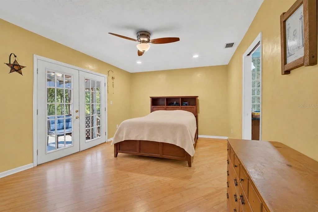 Photo of 325 NW 80TH BOULEVARD