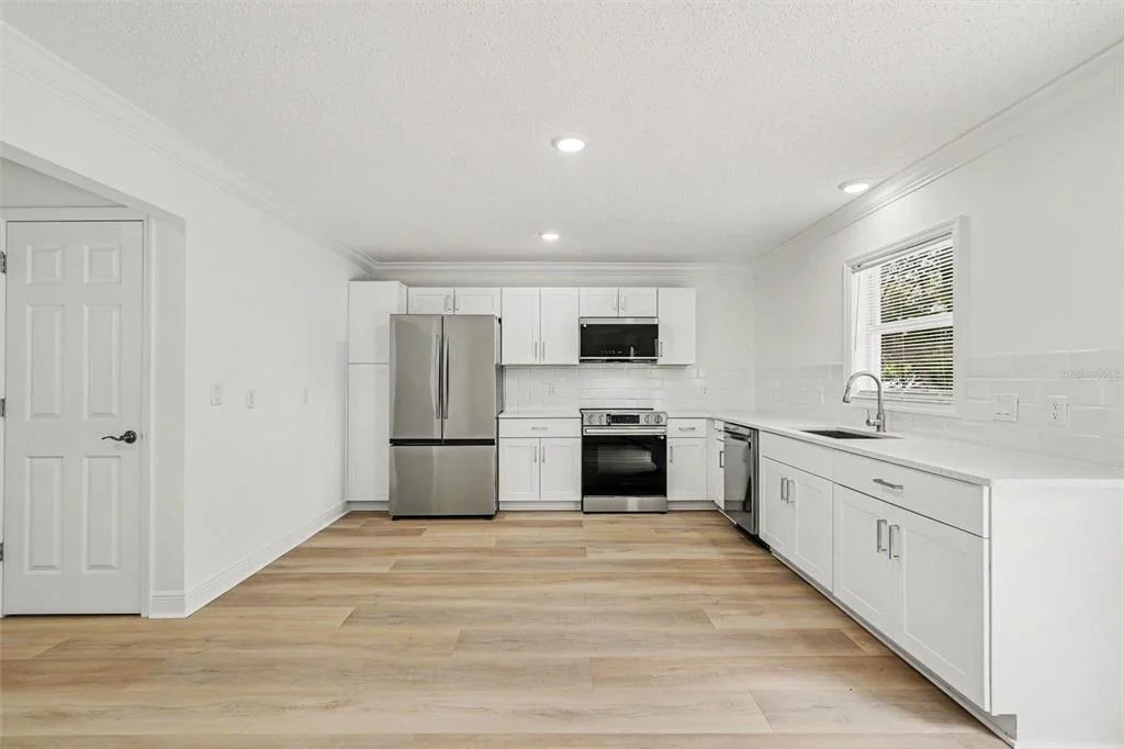 Photo of 6197 HELMLY AVENUE