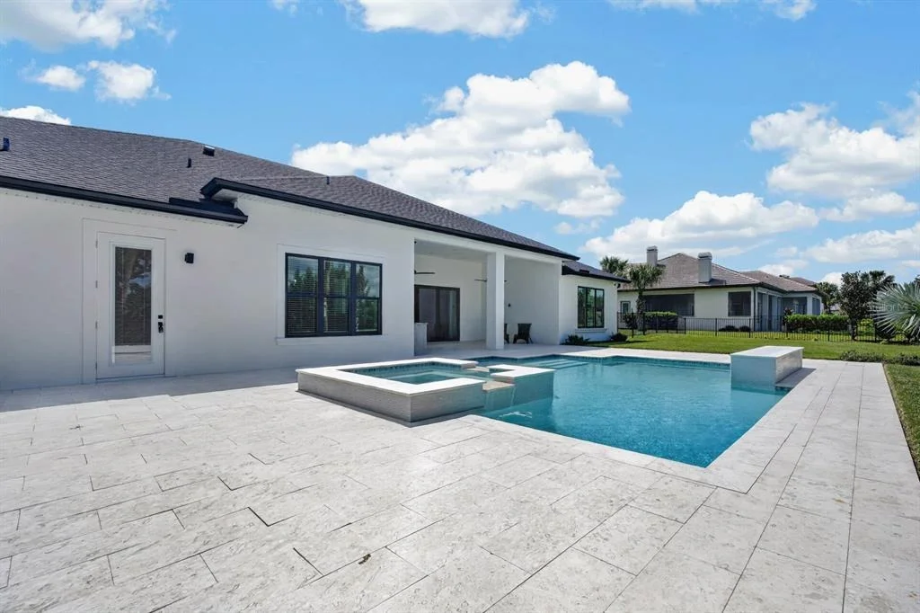 Photo of 100 LA TOSCANA ROTONDA