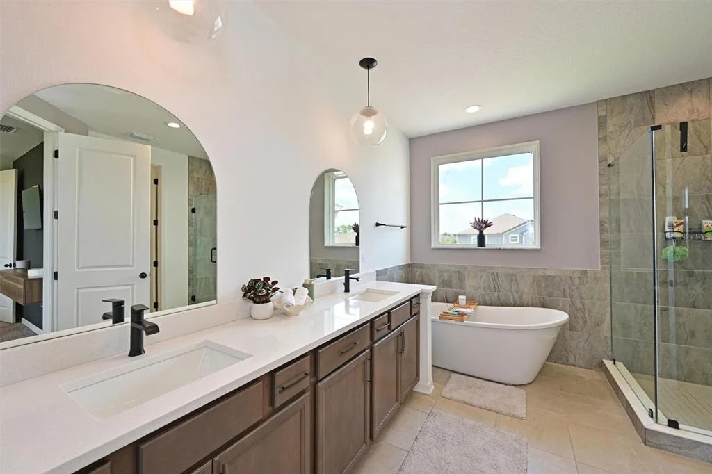 Photo of 11124 MOONSAIL DRIVE