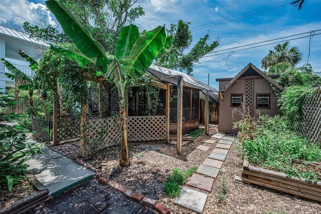 Photo of 720 BRUCE AVENUE
