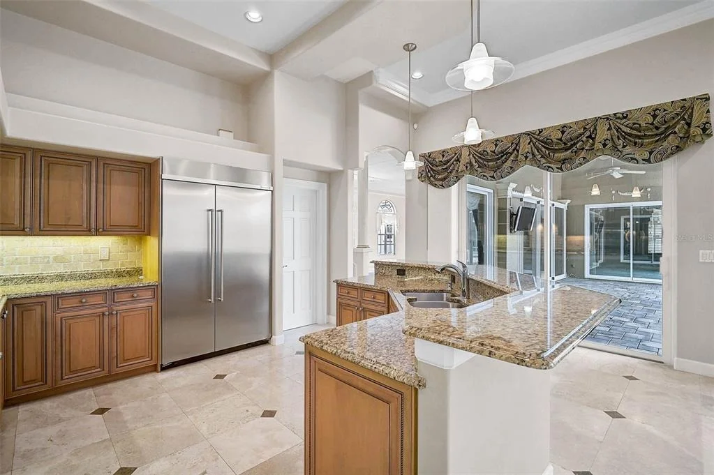 Photo of 852 MACEWEN DRIVE