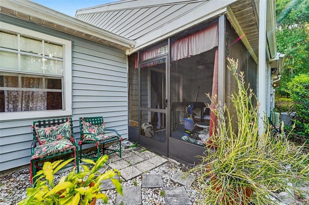 Photo of 12435 KNOLLBROOK LANE