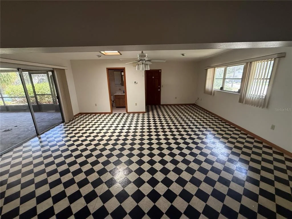 Photo of 1015 E MANN ROAD