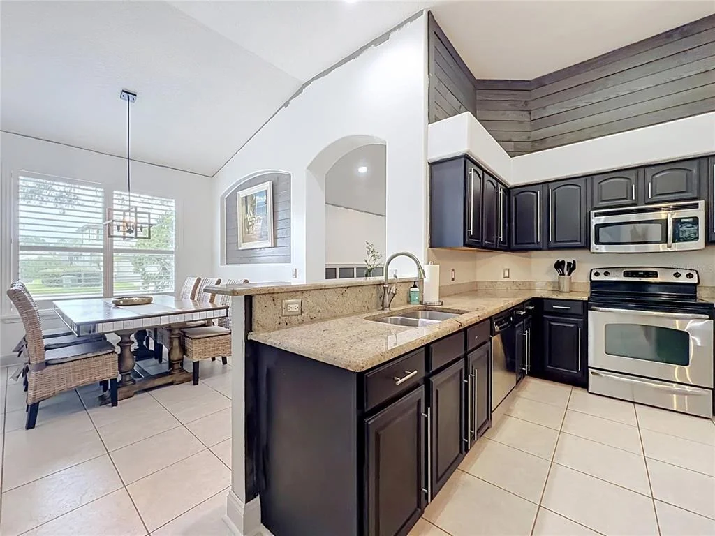 Photo of 5846 BENT GRASS DRIVE