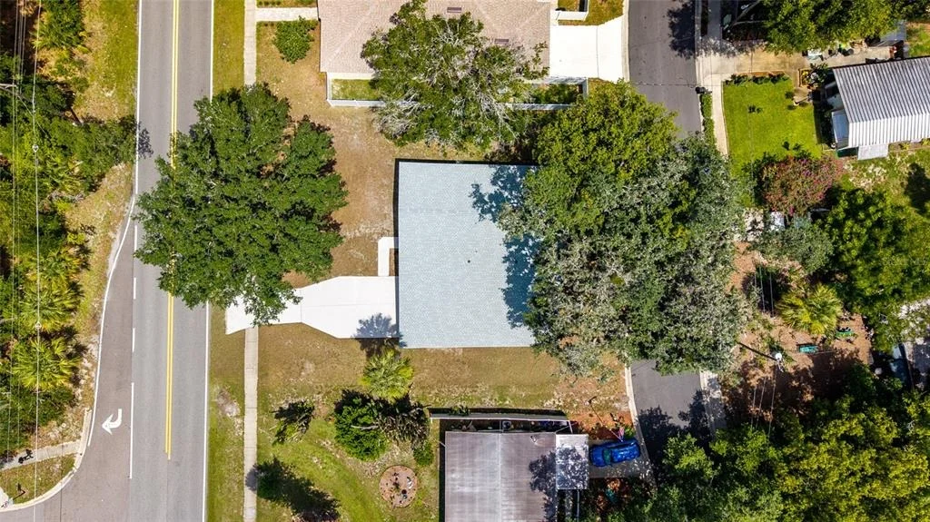 Photo of 1375 LAKE DRIVE